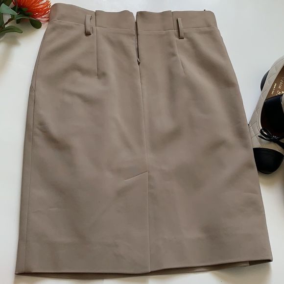 Moschino amazing skirt new with tags size 4 US - Picture 10 of 12